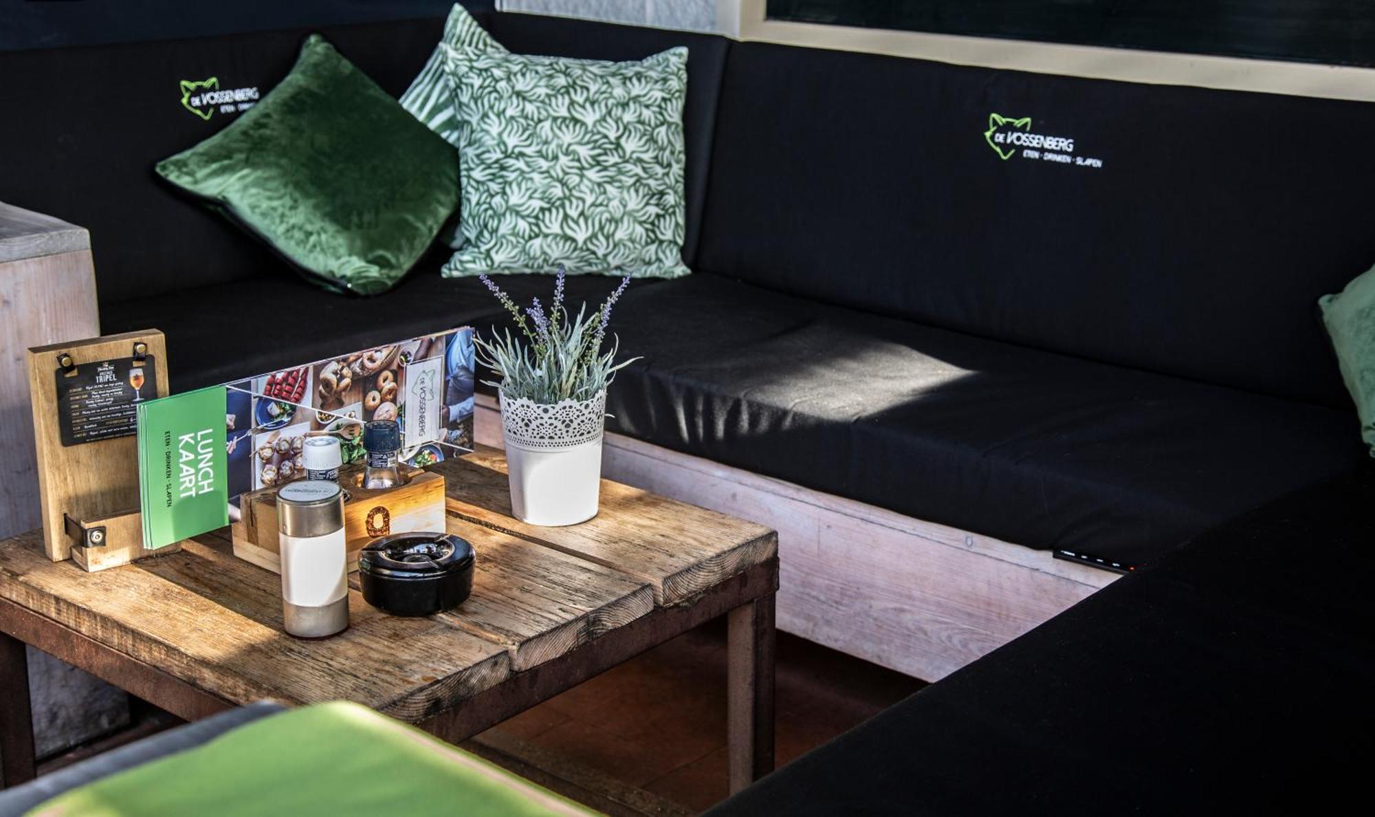 Hotel Restaurant 'De Vossenberg' Vierhouten Exteriör bild