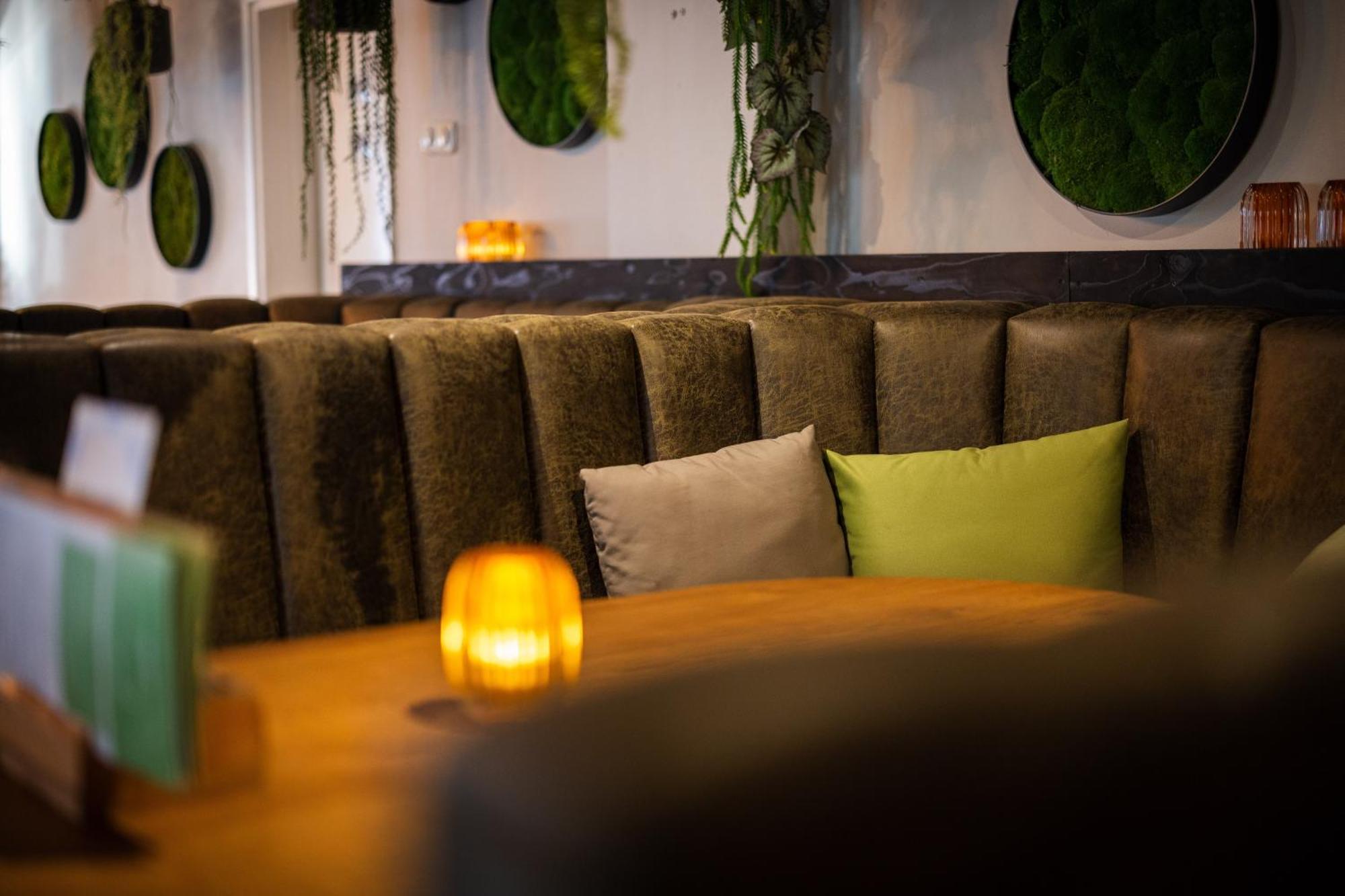 Hotel Restaurant 'De Vossenberg' Vierhouten Exteriör bild